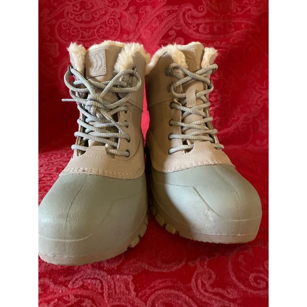 All in Motion Girls Gray Snow booties Sz 5